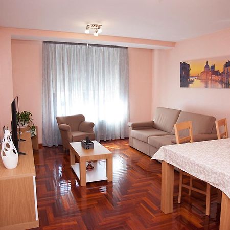 Laros Pios Alojamiento Apartment Vilalba Luaran gambar