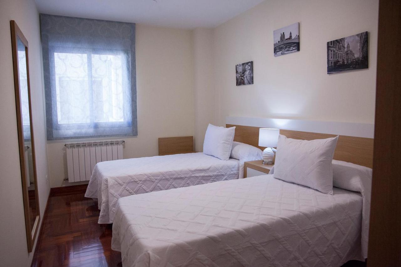 Laros Pios Alojamiento Apartment Vilalba Luaran gambar